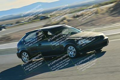 media/Dec-13-2025-Extreme Speed (Sat) [[d129ecb0b9]]/Beginner/Session 3 (Turn 5)/